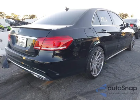 2014 Mercedes-Benz E 350 z USA, uszkodzony, nr VIN WDDHF5KB9EA793495